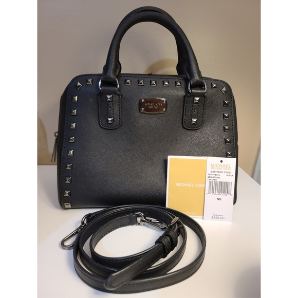 Michael Kors Handbags - Purse